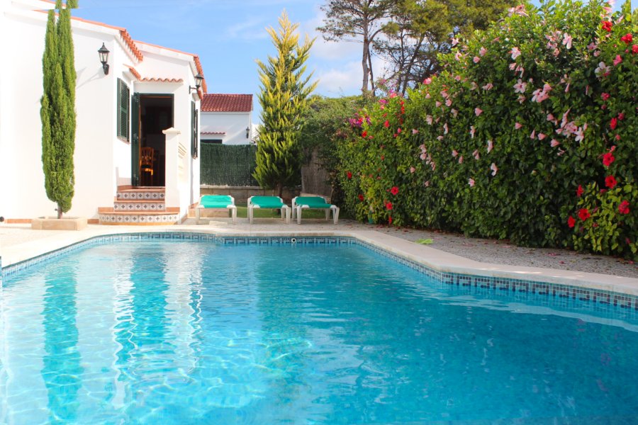 Alquiler de Villa con piscina en Cala Blanca, Menorca